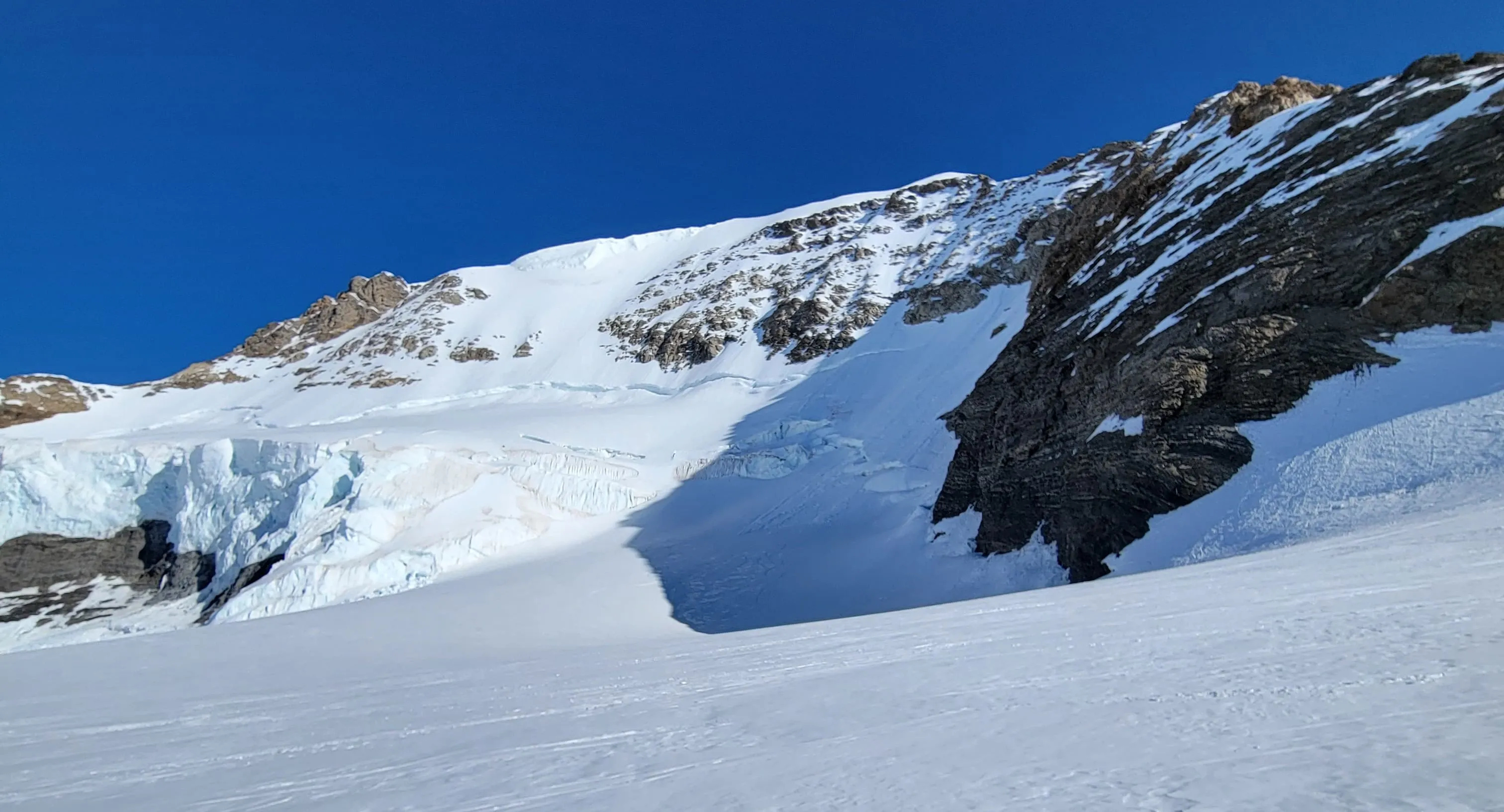 Bergschrund